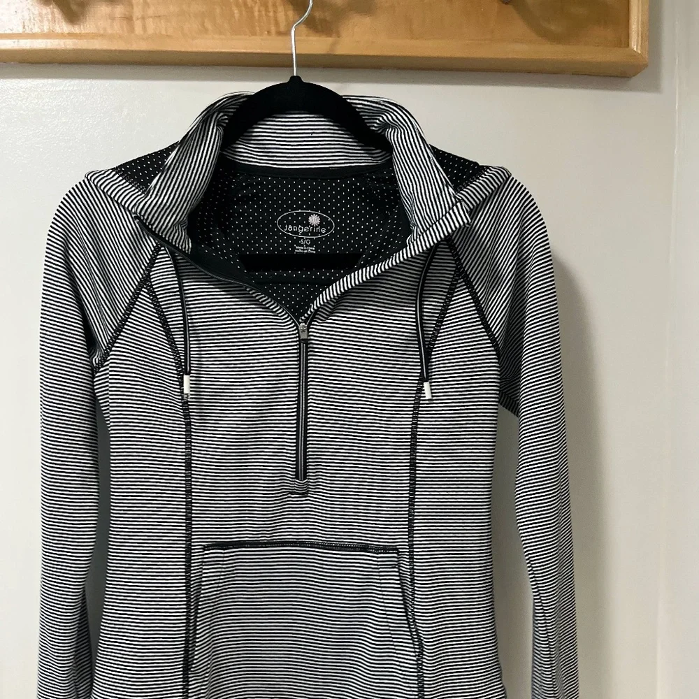 Tangerine • Women’s Collared Hoodie • Black/White Stripe • Size Small - Picture 2 of 9